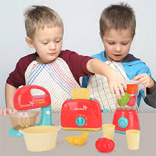 Calienta el horno y preparar las bandejas para hacer un pastel para tus amigos. Amazon Com Lbla Juego De Cocina Para Ninos Surtido De Aparatos De Cocina Con Mezclador Licuadora Tostadora De Alimentos Y Accesorios Gran Regalo De Aprendizaje Para Ninos Y Ninas Toys Games