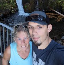 Outdoor dining options with scenic views near metro area?