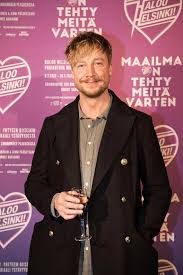 April 1976 in helsinki) ist ein finnischer sänger, gitarrist und songwriter. Samu Haber Is Making A Career Move Abroad Returning To Star In Germany As The Voice Teller Report