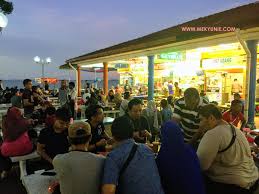 No 9 esplanade food court jalan tun sheikh syed barakbah padang kota lama, 10250 george town, penang. Padang Kota Lama Pulau Pinang Jalan Jalan Penang Queenbee By Mek