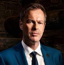 Chanette Jones's Instagram, Twitter & Facebook