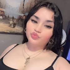 Melissa Cortez's Instagram, Twitter & Facebook