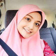 Halaman ini berisi video dan foto cewek berjilbab, serta tik tok cantik berhijab season 2. Kumpulan Foto Cewek Jilbab Cantik Dan Manis Untuk Dp Bbm Manis Bulan Ramadhan