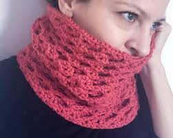 Crochet Cowl Pattern: Simple Textured Crochet Snood/cowl