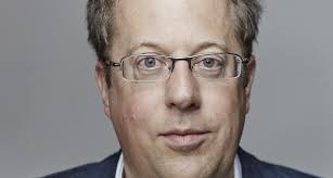 Thomas Laue heuert als Chefdramaturg bei der UFA an