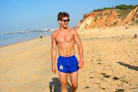 With joey bada$$, andrew howard, zaria, mona sishodia. Na Skal Martin 24 Fra Arna Pa Tv I Hele Europa