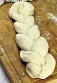 @lisathompson lisa thompson this whimsical sicilian bread is how my family has celebrated the easter holiday for the past 65 years (at least!) Sicilian Easter Cuddura Cu L Ova Mangia Bedda