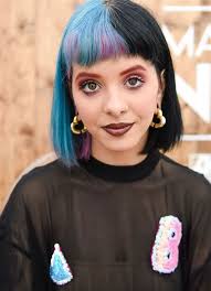 Melanie Martinez Split Hair Colour Melanie Martinez Half And Half Hair Melanie Martinez Melanie