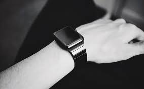 Feb 17, 2019 · via nano sim, which is a physical sim card you slot into the smartwatch to generate the 4g lte signal and data allowance while esim is the most convenient technology by far (since it allows you to piggyback on your smartphone's sim card and use the data allowance from there), physical sim cards are still a thing. Smartwatch Sim Card Guide 2020 How To Get Activate