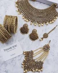 Antique Gold Tanusha Bridal Set On It S Way To A Customer Tap Picture For In 2020 Bridal Fashion Jewelry Indian Jewelry Sets Indian Bridal Jewelry Sets