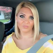 Dora Lind (@DoraLind)