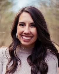 Lisa Laney's Instagram, Twitter & Facebook