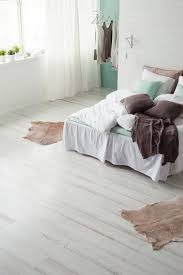 Parchetul Triplustratificat Din Lemn De Stejar Shoreline White Este Indicat Pentru Interioare Minimaliste Modelul Te Seduce Prin Simplita Home Home Decor Room