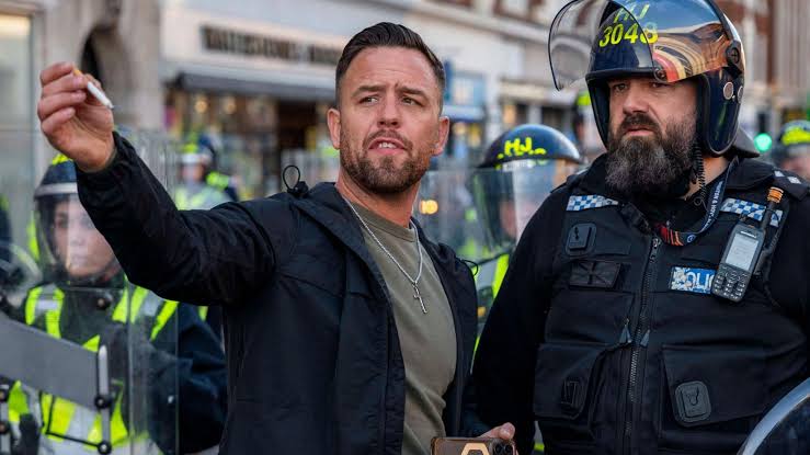 What we know about Dover and Portsmouth anti-migrant protests and organiser  Danny Thomas - BBC News