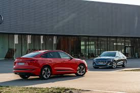 The average selling price of this vehicle on carfax is $68,755. 2021 Audi E Tron Review Ratings Specs Prices And Photos The Car Connection
