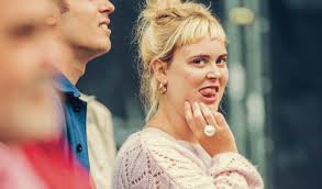 Gloria.hr newslettervaša tjedna doza inspiracije! Superhiro Fien Germijns Over Chiro Stubru En Tweedehandswinkels