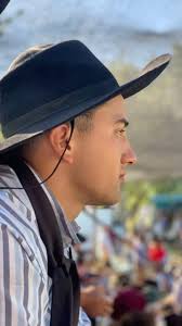 Reel by Eric vergara (@ericvergara05) · October 16, 2024