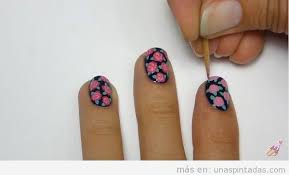 Ver más ideas sobre uñas de gel bonitas, manicura de uñas, dibujos animados bonitos. Unas Decoradas Con Rosas Las Flores Mas Romanticas En Tus Unas Unas Pintadas