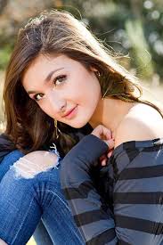 Danielle Daneshjou's Instagram, Twitter & Facebook