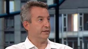 César Carballo pone fecha al final de la mascarilla