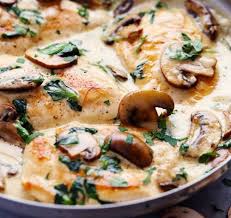 Se adauga smantana si se lasa sa dea un clocot, dar la. Legume Cu Ciuperci Champignon In Sos Ciuperci Cu Sos