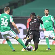 Thanking the vfb family vfb stuttgart would like to thank fans for supporting the team during the 2020/2021 season. Vfb Stuttgart Coulibaly Sein Knie Und Die Startelf Frage Gegen Bielefeld Vfb Stuttgart