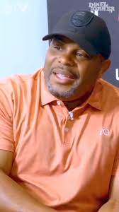 I always say this woman is like black widow from The Avengers, this is when  this belief came to me. She is a savage and tonight she challenges for the  flyweight title again. We spoke about her long ...