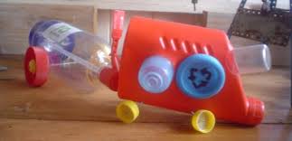 Resultado de imagen para tren con reciclaje