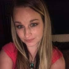 Amy Fonzi's Instagram, Twitter & Facebook