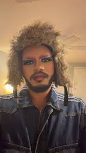 PSA: being kind is free ❤️ , If something about my body and my expression  is disgusting to you, I implore you take a hard look at yourself.