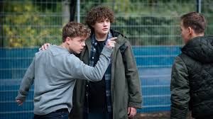 Born in munich in 1969, he made his debut in 1994 at the staatstheater saabrucken. Castle Einstein 1998