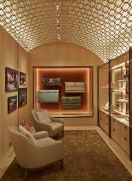 Moynat O El Resurgir De Una Marca Interior Design Business Lighting Design Interior Store Interiors