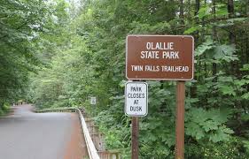 Twin falls trail is a 2.0 mile hiking trail in washington. Twin Falls Modern Hiker