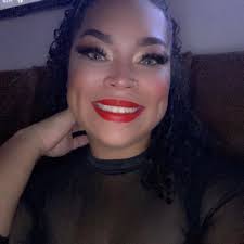 A little Hippie, A little Hood