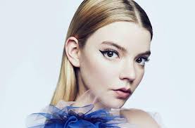 Gambito de dama capta mucho, muchísimo mejor el estilo narrativo de tevis, una mezcla constante entre drama y suspense. Anya Taylor Joy Quien Es La Protagonista De Gambito De Dama