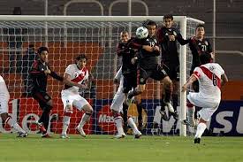 Todo sobre peru vs mexico, noticias en imagenes, fotos, videos, audios, infografias, interactivos y resumenes de peru vs mexico. In Pics Peru Vs Mexico Uruguay Vs Chile Photogallery