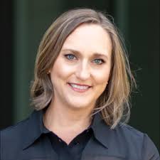 Kim Parish, Real Estate Specialist, Macdonald Realty Ltd.