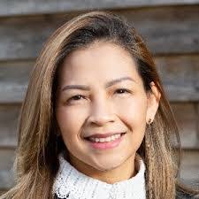 Quynh Dao's Instagram, Twitter & Facebook