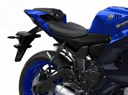 This is the first leak photo of yamaha yzf r7 autobala. Yamah All The Specs And Features Of The Sports Bike Visordown