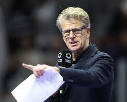 andrew castle