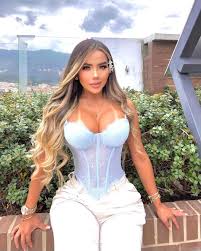 Laura Naranjo - Free sexy pics, galleries & more at Babepedia