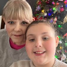 Can I freeze cheddar cheese safely?