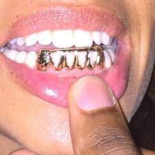 Pin By Babe On ɢʀɨʟʟ Grillz Grillz Teeth Bottom Grillz