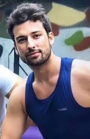 Que tal Rosa negra? Estoy tentada a verla ☺️