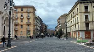 Cosa si può fare e cosa no, chiusi negozi e locali. De Luca Annuncia La Zona Rossa In Campania Ecco Cosa Cambia Con Le Nuove Regole Del Dpcm Di Draghi