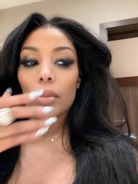 Somebody hook me up with K. Michelle😍😍😍