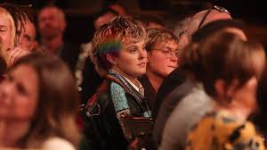 The Backlash Against JoJo Siwa and Billie Eilish Sure Feels a Lot Like  Old-School Biphobia to Me | Vogue