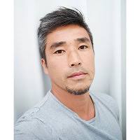 A list of who Martin Ferdkin is following