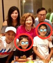 15:07 商業電台 hong kong toolbar 116 475 просмотров. 56å²æŽå…‹å‹¤æ™'å…¨å®¶åˆç…§ è‹è€ä¸åƒä¸­å¹´äºº ä¸Žç©ºå§è€å©†å¤–è²Œå·®å¤ªå¤§ èµ„è®¯å'–