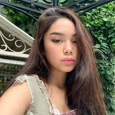 Menilik Lebih Dalam Kehidupan Seorang Influencer Alea Malika